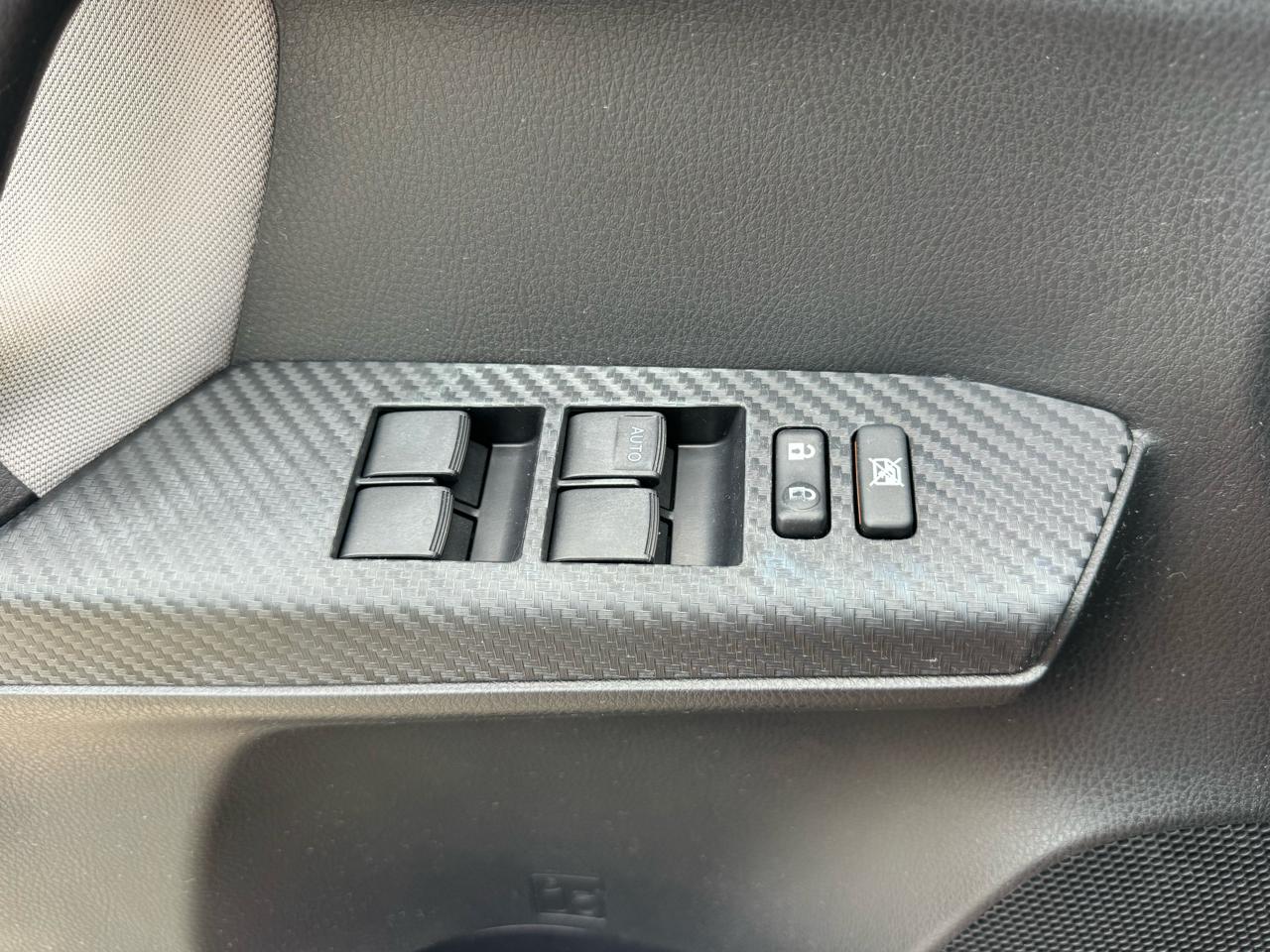 Toyota RAV4 LE FWD 2014