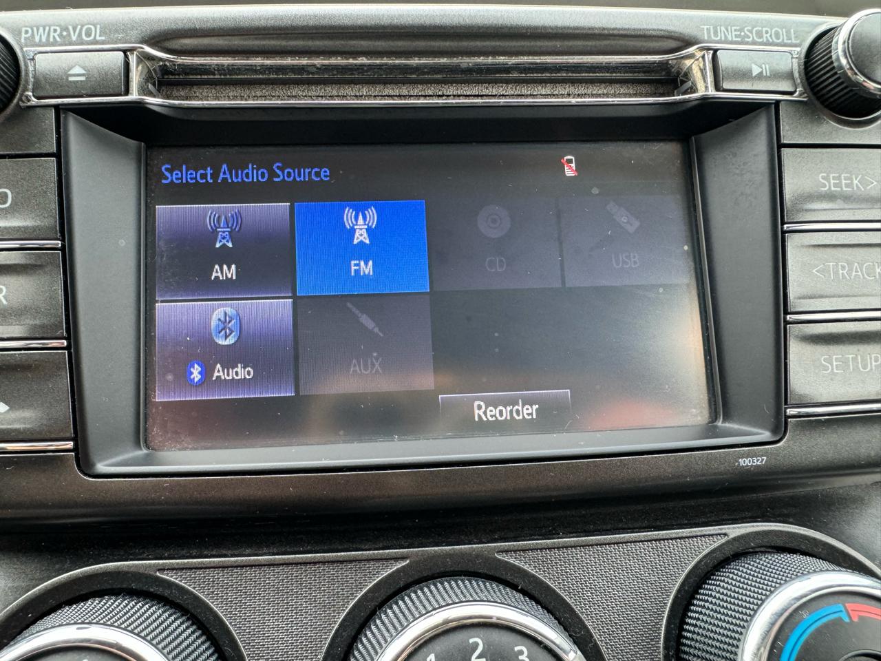 Toyota RAV4 LE FWD 2014