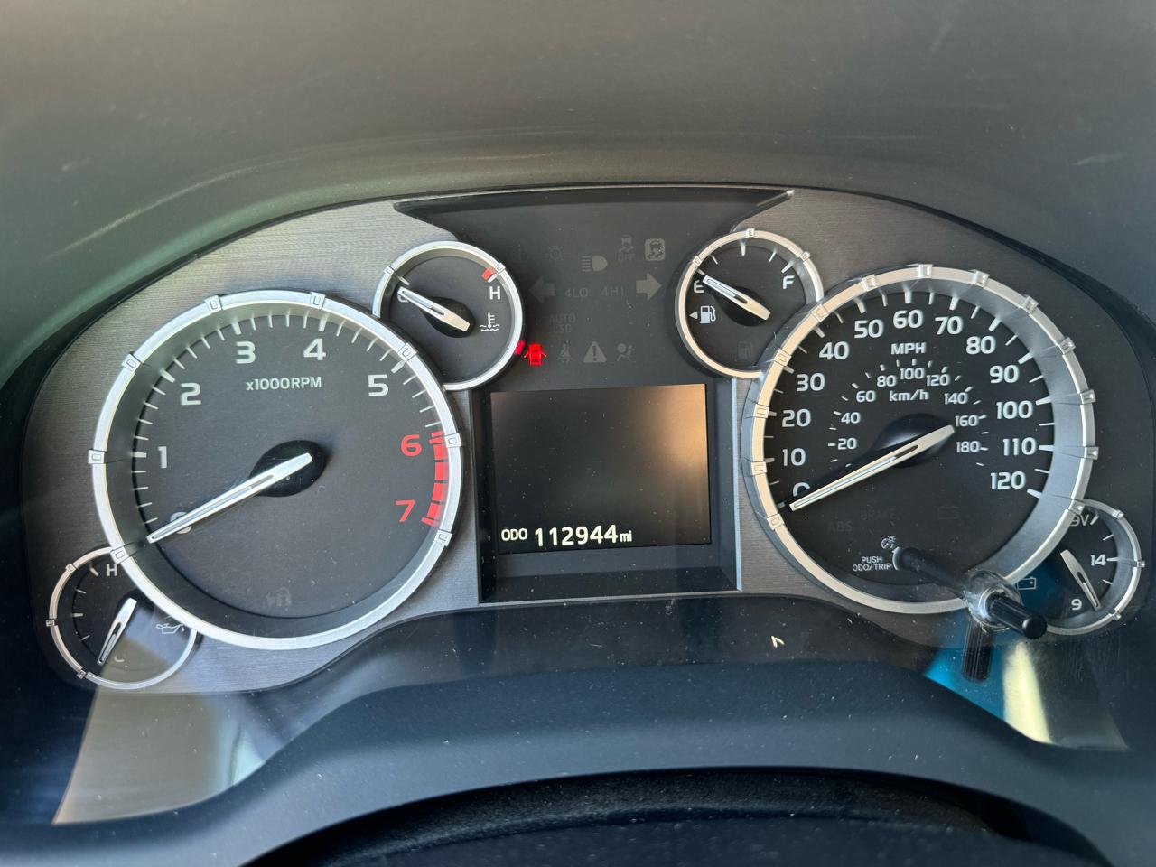 Toyota Tundra Platinum CrewMax 5.7L FFV 4WD 2017