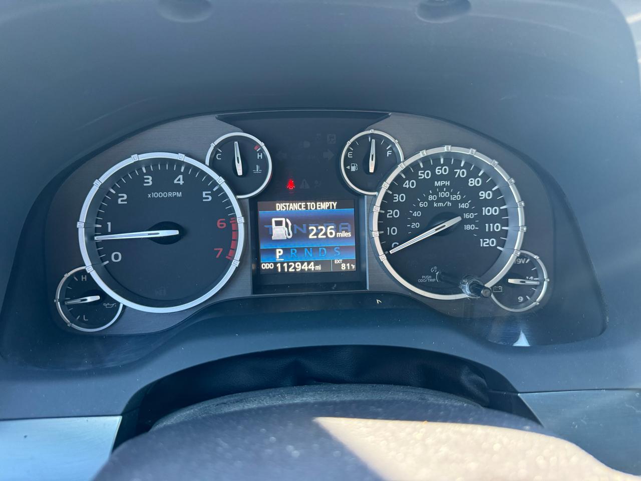 Toyota Tundra Platinum CrewMax 5.7L FFV 4WD 2017
