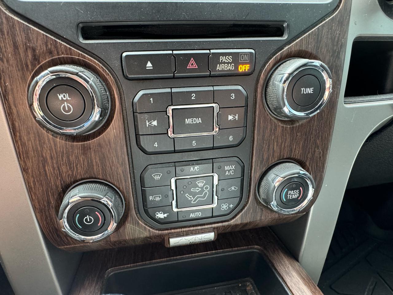 Ford F-150 Lariat SuperCrew 5.5-ft. Bed 4WD 2014