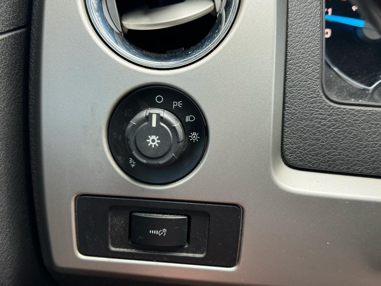 Ford F-150 Lariat SuperCrew 5.5-ft. Bed 4WD 2014