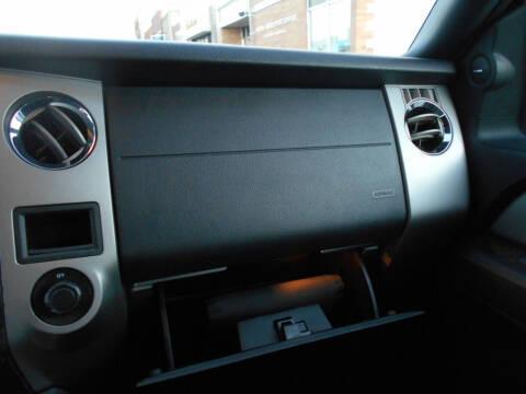 Ford Expedition EL Limited 4WD 2016