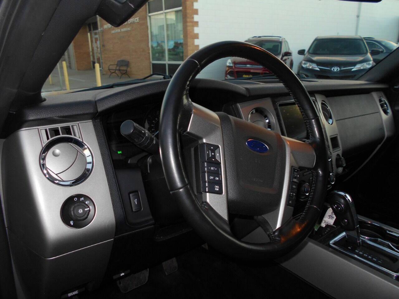 Ford Expedition EL Limited 4WD 2016