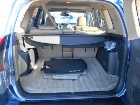 Toyota RAV4 Limited I4 2WD 2011