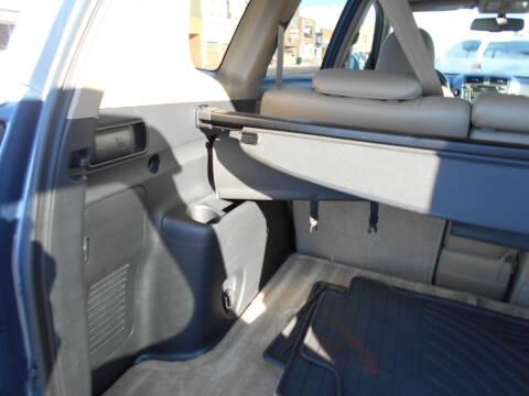 Toyota RAV4 Limited I4 2WD 2011