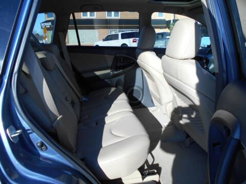 Toyota RAV4 Limited I4 2WD 2011