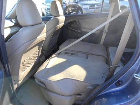 Toyota RAV4 Limited I4 2WD 2011