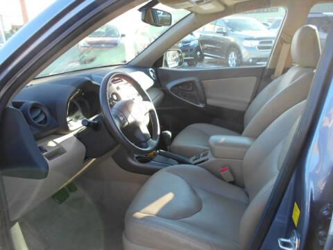 Toyota RAV4 Limited I4 2WD 2011