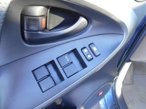 Toyota RAV4 Limited I4 2WD 2011