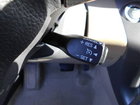 Toyota RAV4 Limited I4 2WD 2011