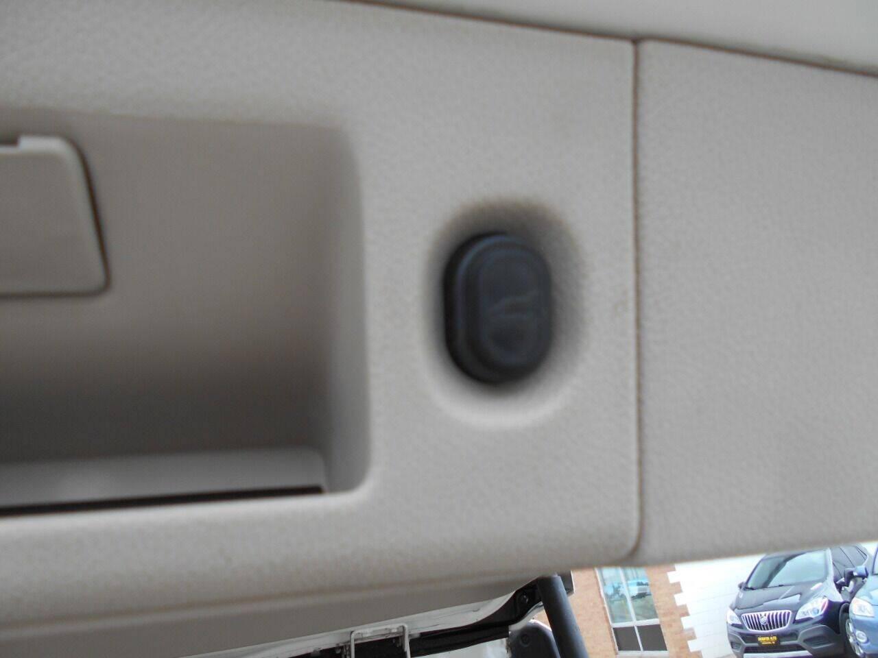 GMC Yukon Denali XL 4WD 2015