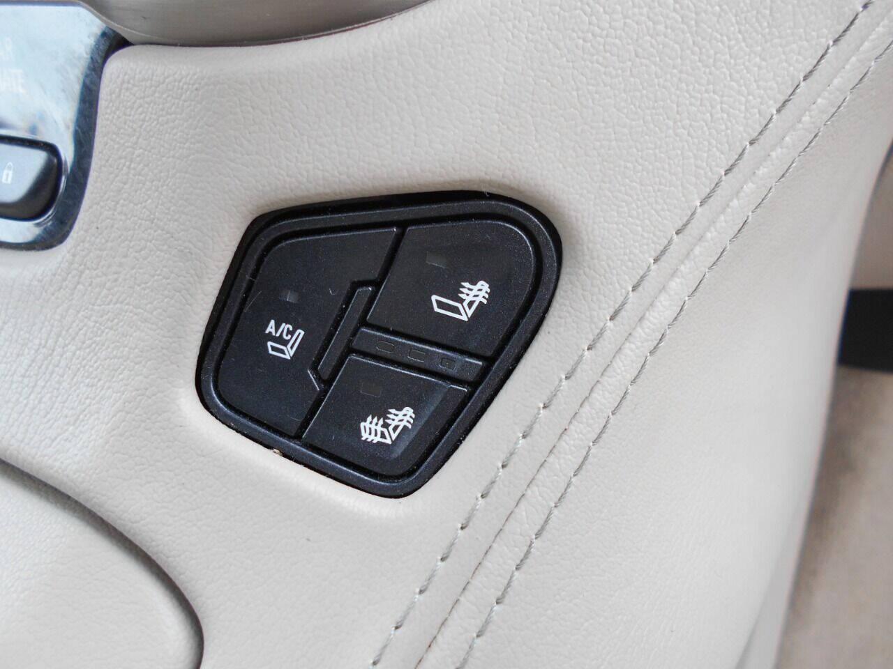 GMC Yukon Denali XL 4WD 2015