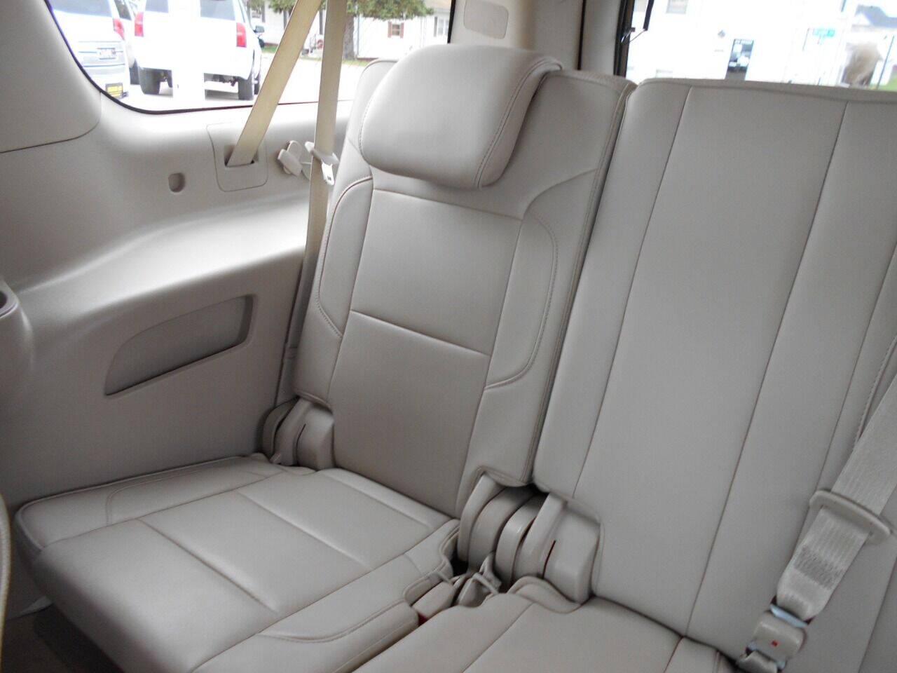 GMC Yukon Denali XL 4WD 2015