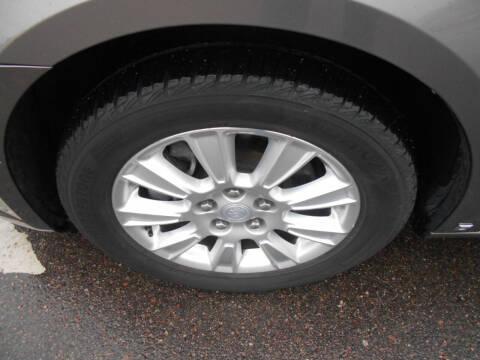 Buick LaCrosse CX 2010