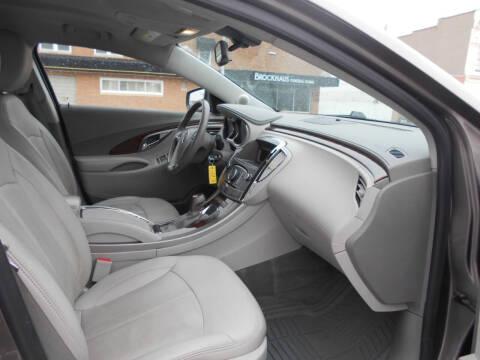 Buick LaCrosse CX 2010