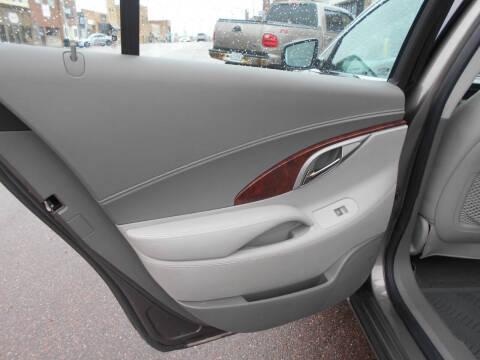 Buick LaCrosse CX 2010