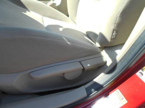 Toyota Corolla LE 4D Sedan at 2009