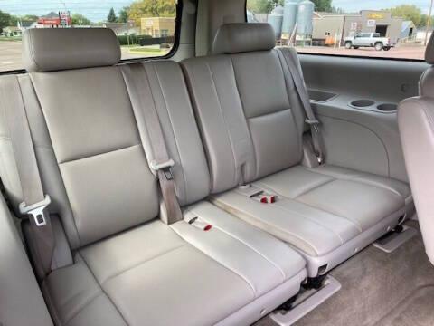 Chevrolet Suburban LTZ 1500 4WD 2014