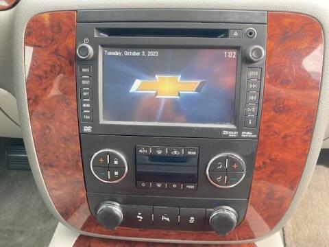 Chevrolet Suburban LTZ 1500 4WD 2014