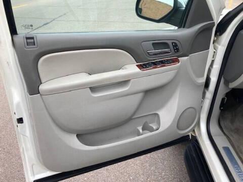 Chevrolet Suburban LTZ 1500 4WD 2014