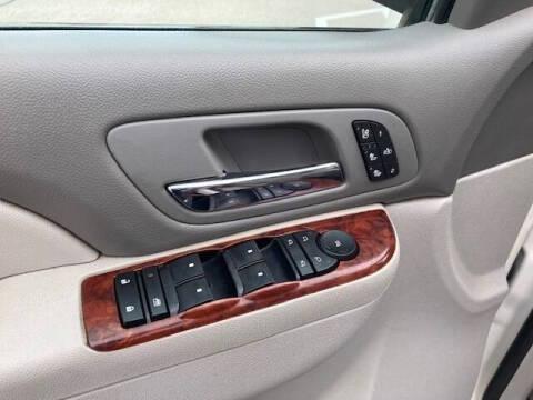 Chevrolet Suburban LTZ 1500 4WD 2014