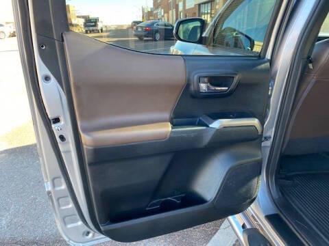 Toyota Tacoma Limited Double Cab V6 6AT 4WD 2016
