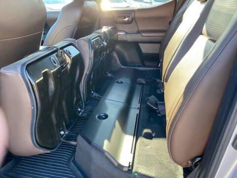 Toyota Tacoma Limited Double Cab V6 6AT 4WD 2016