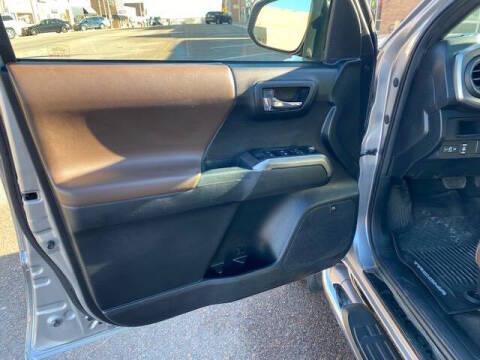 Toyota Tacoma Limited Double Cab V6 6AT 4WD 2016
