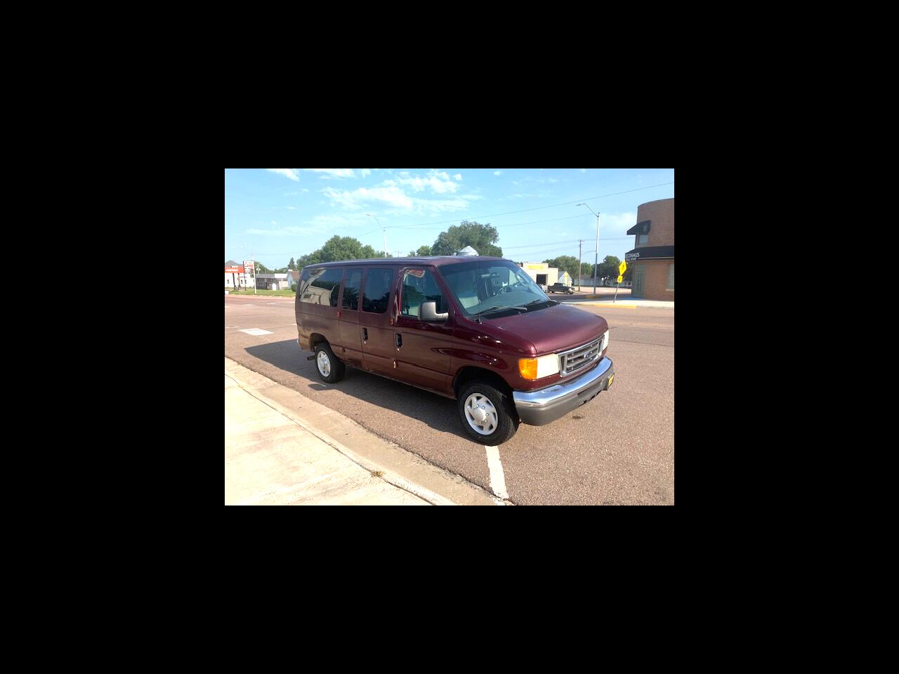 2006 Ford Econoline E-350 Chateau Super Duty