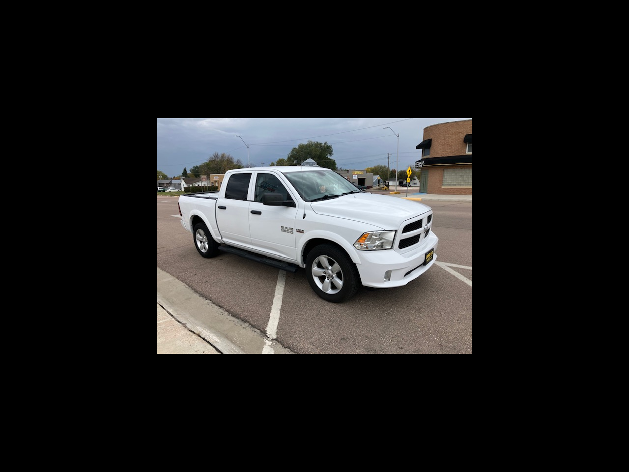 2014 RAM 1500 Tradesman Crew Cab SWB 4WD