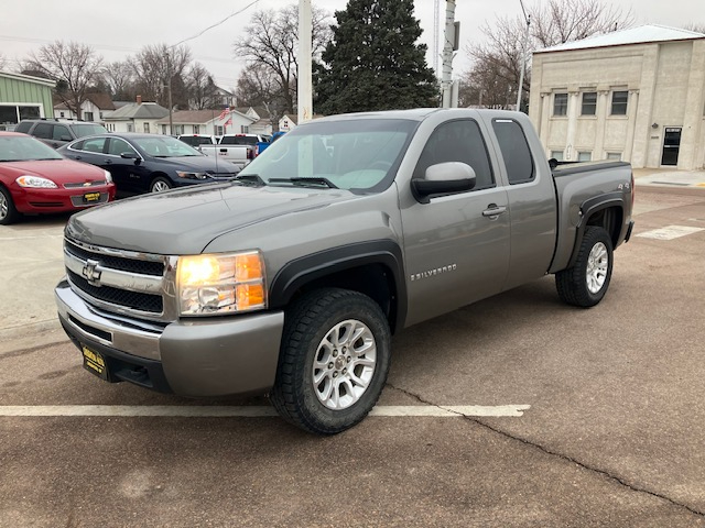 Chevrolet Silverado 1500 Work Truck Ext. Cab Long Box 4WD 2009