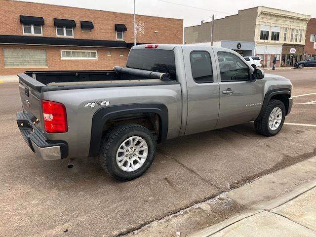 Chevrolet Silverado 1500 Work Truck Ext. Cab Long Box 4WD 2009