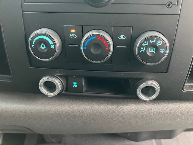 Chevrolet Silverado 1500 Work Truck Ext. Cab Long Box 4WD 2009