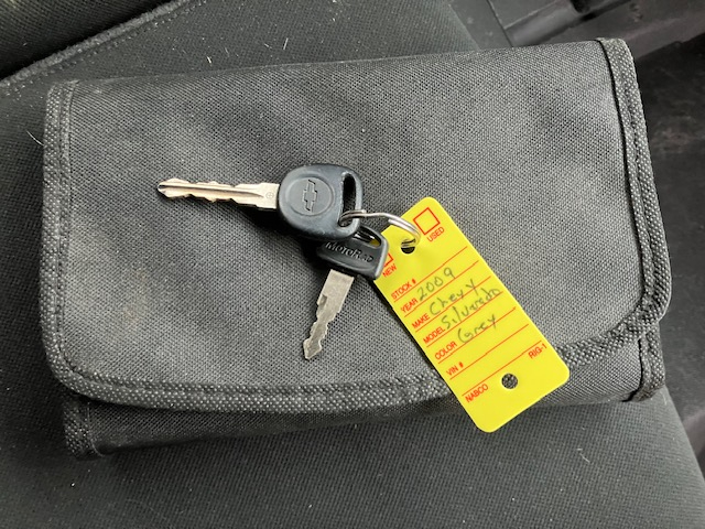 Chevrolet Silverado 1500 Work Truck Ext. Cab Long Box 4WD 2009