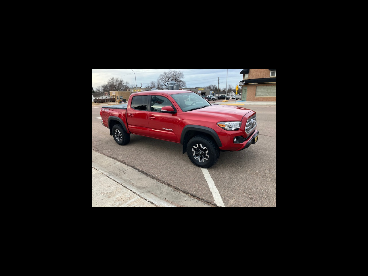 Toyota Tacoma SR5 Double Cab Long Bed V6 6AT 4WD 2016