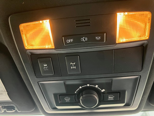 Toyota Tacoma SR5 Double Cab Long Bed V6 6AT 4WD 2016