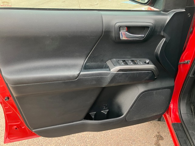 Toyota Tacoma SR5 Double Cab Long Bed V6 6AT 4WD 2016