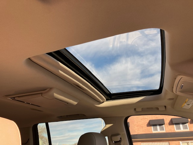 Chevrolet Suburban LTZ 4WD 2016