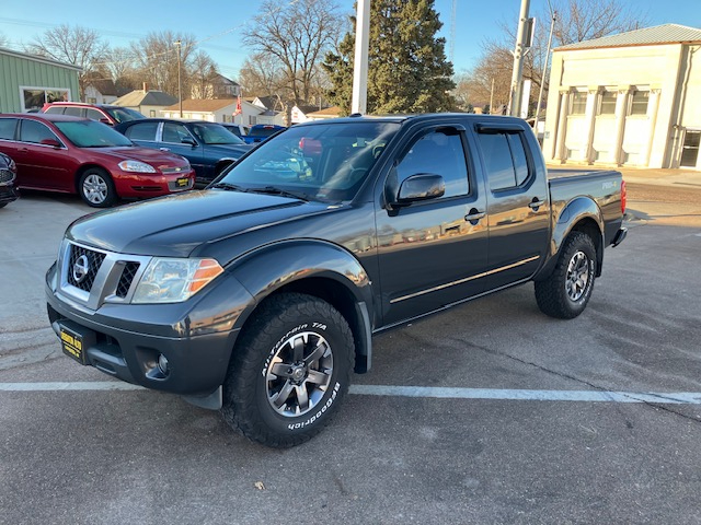 Nissan Frontier SL Crew Cab 5AT 4WD 2015