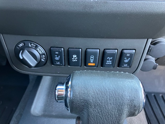 Nissan Frontier SL Crew Cab 5AT 4WD 2015