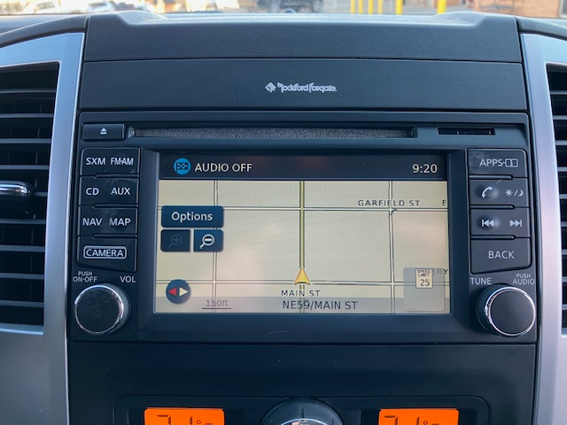 Nissan Frontier SL Crew Cab 5AT 4WD 2015