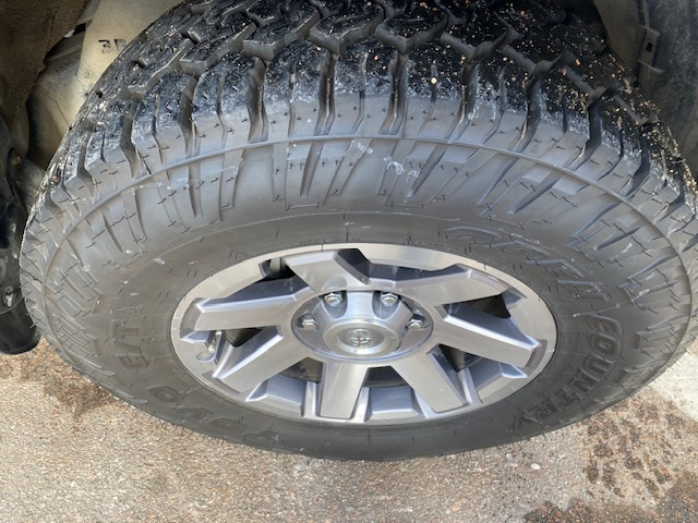 Toyota 4Runner SR5 4WD 2015