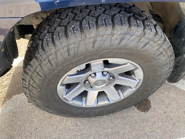 Toyota 4Runner SR5 4WD 2015