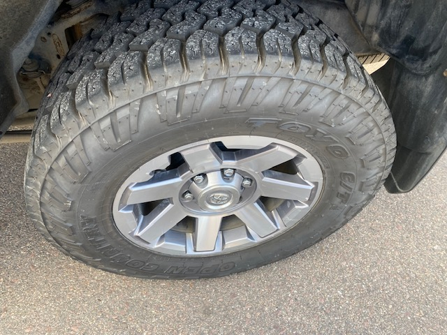 Toyota 4Runner SR5 4WD 2015