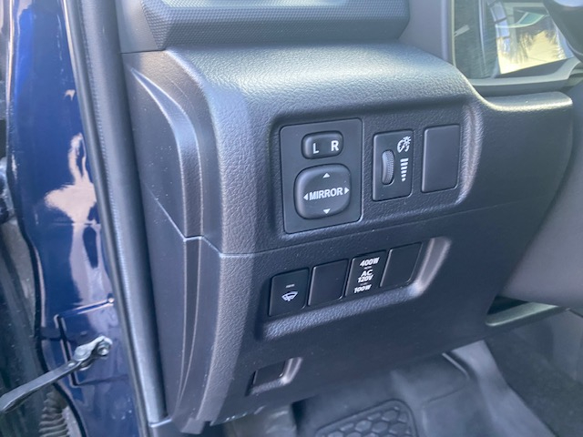 Toyota 4Runner SR5 4WD 2015