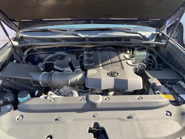 Toyota 4Runner SR5 4WD 2015