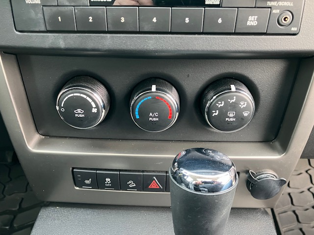 Jeep Liberty Sport 4WD 2012