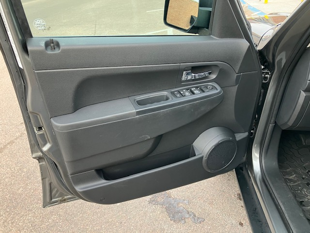 Jeep Liberty Sport 4WD 2012