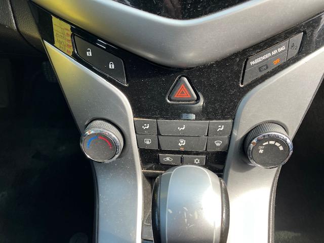 Chevrolet Cruze 1LT 2011